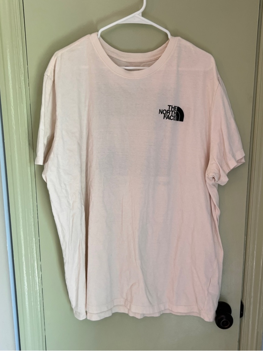 The North Face Men’s Short Sleeve Tee in off white with Black Logo